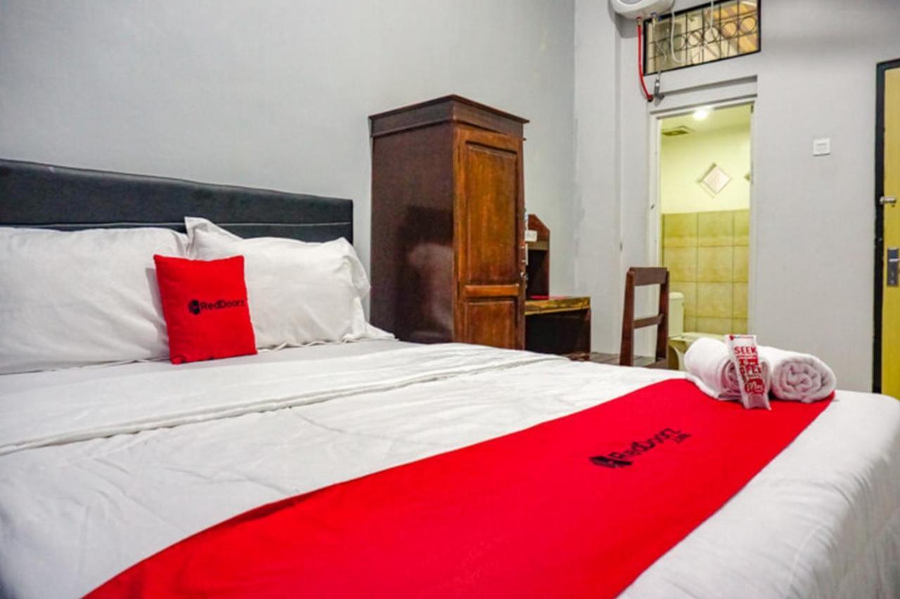 Reddoorz Near Penimbangan Beach Singaraja Eksteriør billede