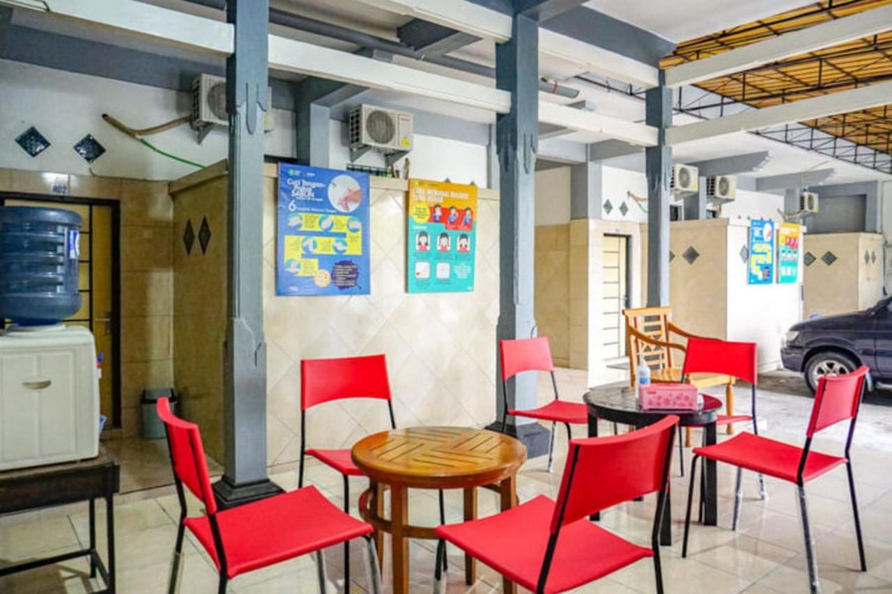 Reddoorz Near Penimbangan Beach Singaraja Eksteriør billede